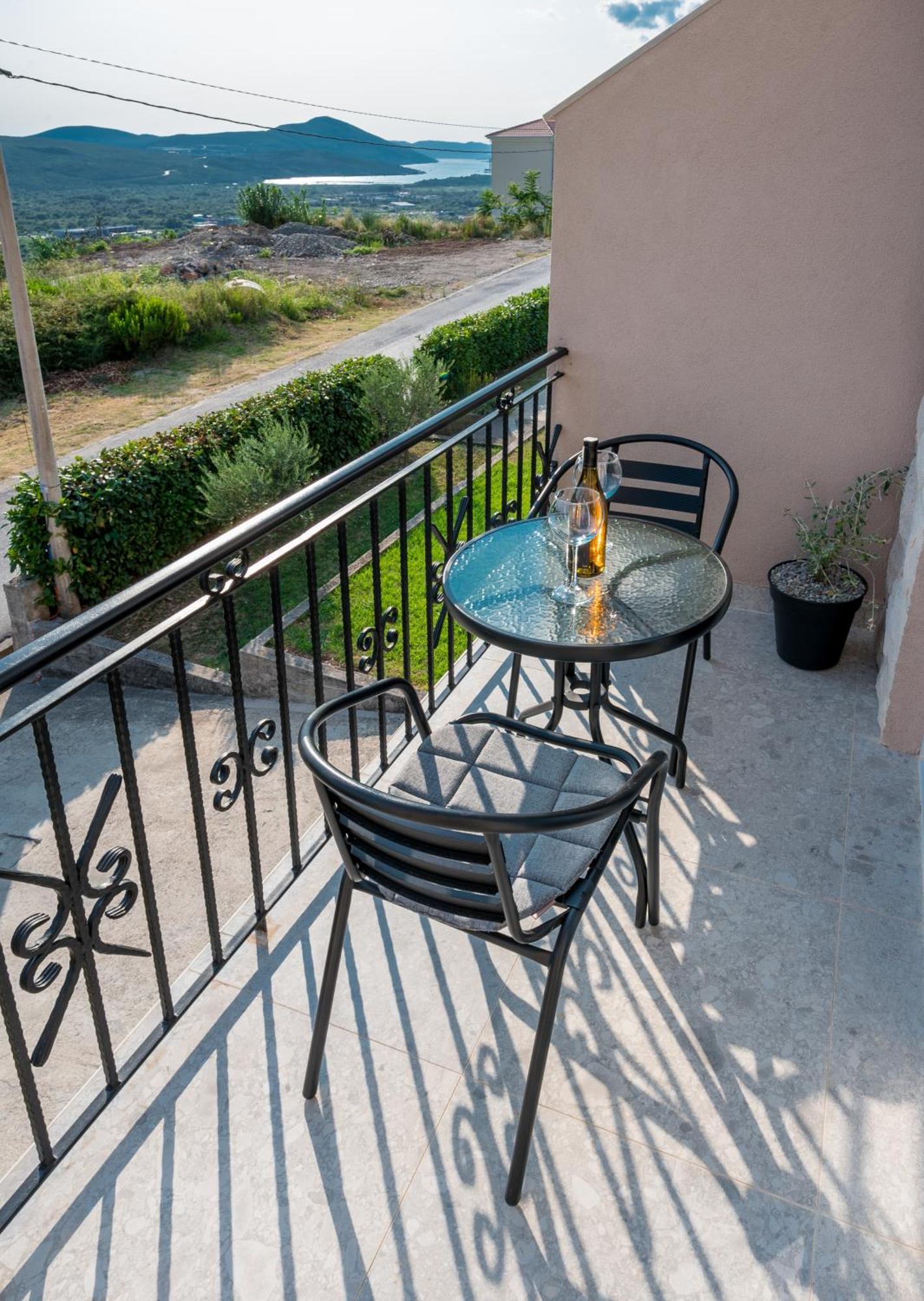 Appartement En Chene Kotor Dış mekan fotoğraf